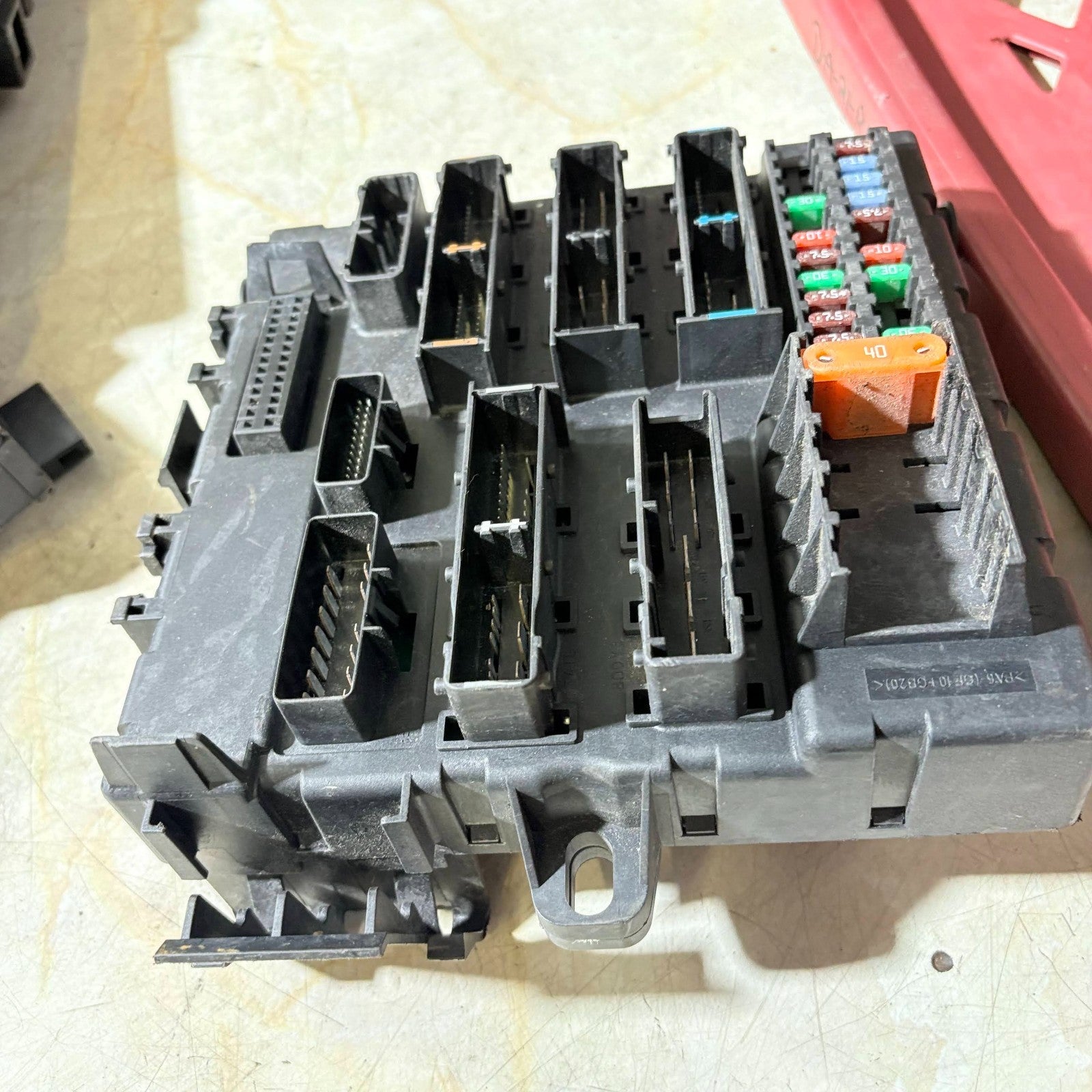 VAUXHALL VECTRA MK2 C 02-09 1.9 DIESEL FUSE RELAY BOX 460 023 260