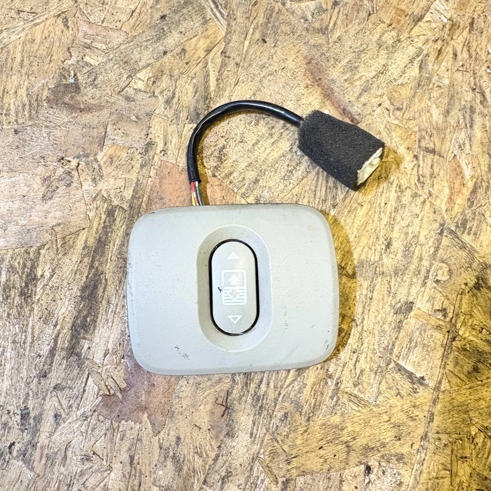 NISSAN QASHQAI J10 06-13 PANORAMIC PAN ROOF SWITCH BUTTON CONTROL