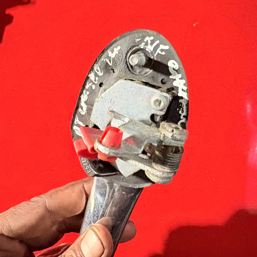 Chrysler PT CRUISER S-328RM Drivers Right Front Exterior Door Handle 01-10