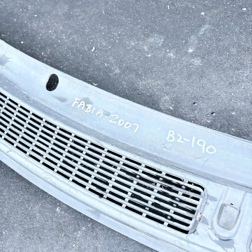 Skoda Fabia 5J MK2 Lower Windscreen Scuttle Trim 5J2819415D 2007-2014