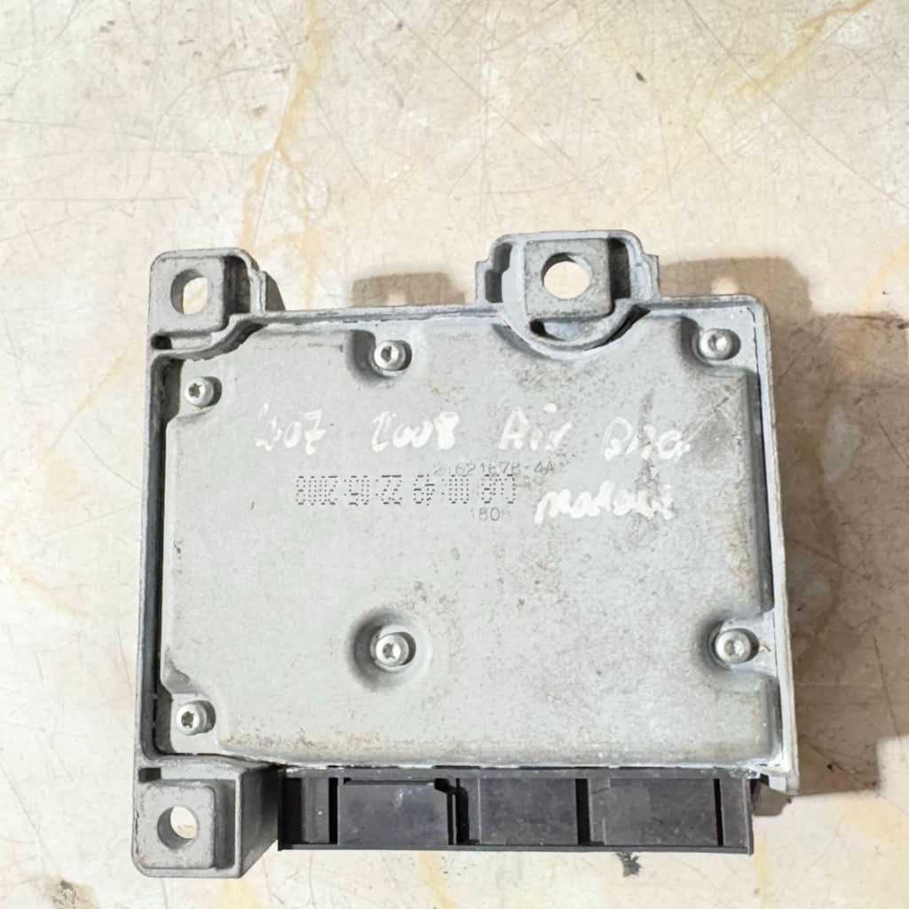 Peugeot 407 2004-2009 Airbag Controle Module Engine Control Unit 9655880880