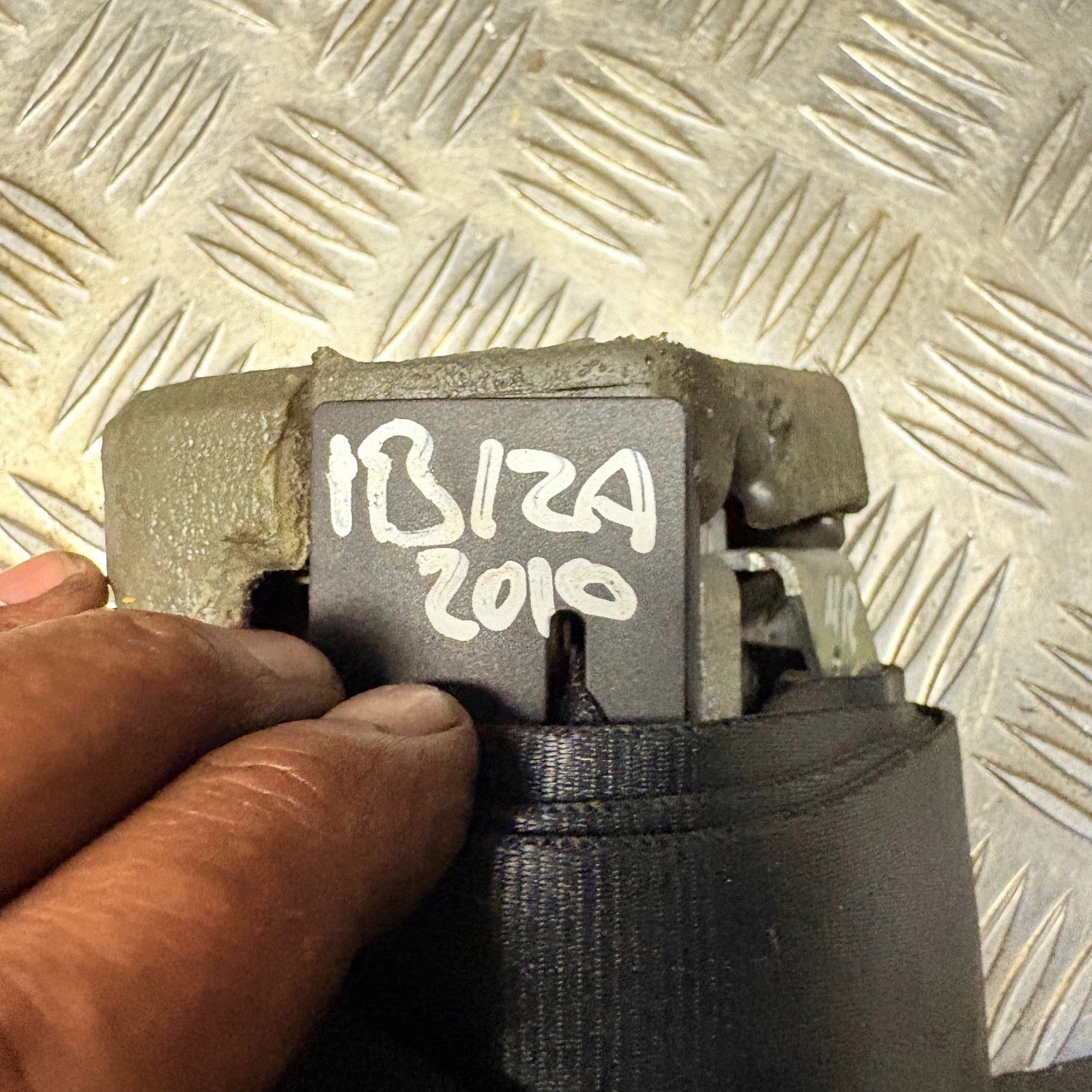 SEAT Ibiza Mk4 6J 6P 5DR 2008-2017 Rear Left NSR Seat Belt 6J0857805A TRW