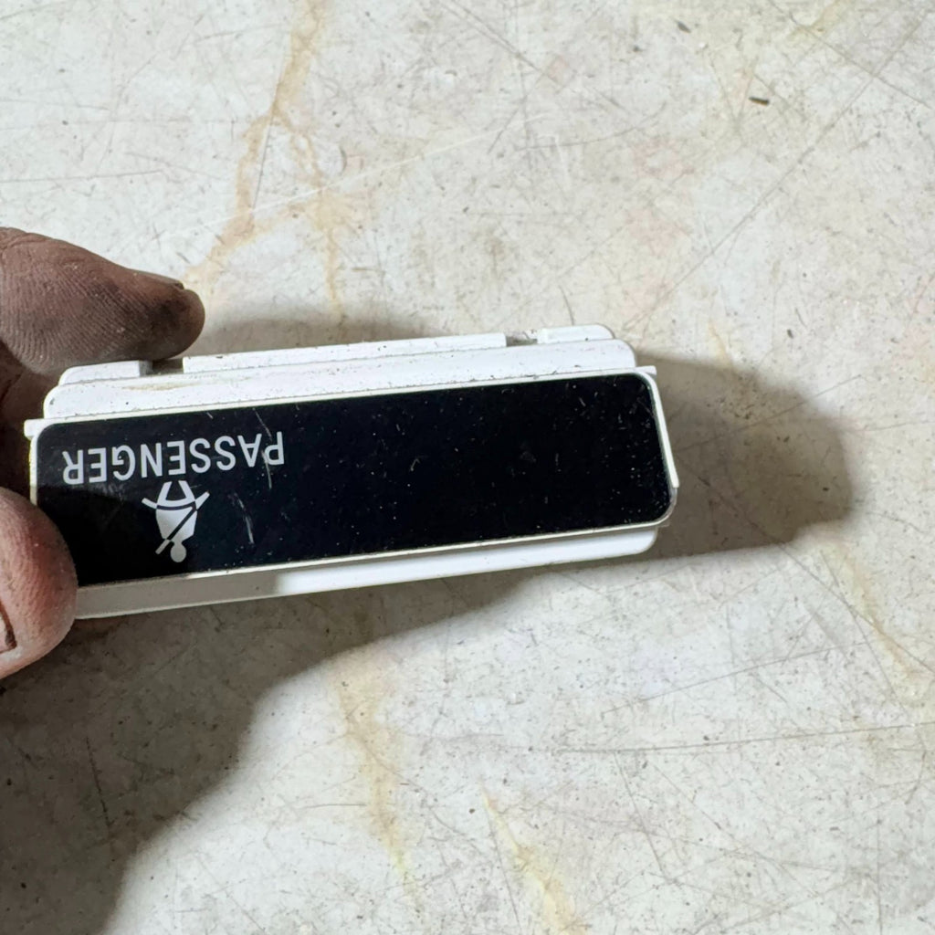 TOYOTA PRIUS Hatchback SRS Indicator 83950-47010