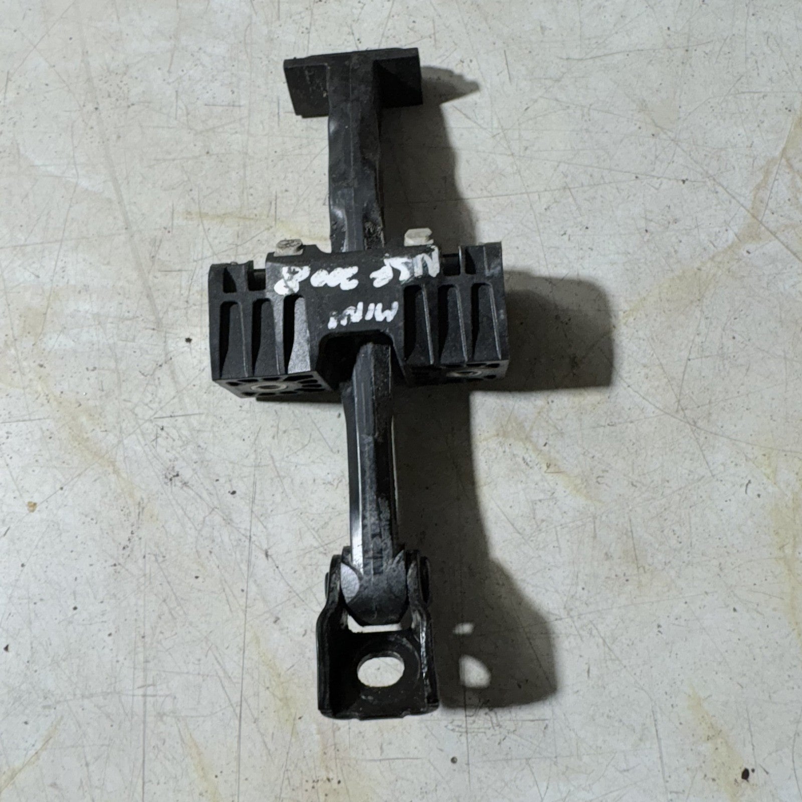 Mini Hatch 2006-2010 Front Left Door Check Strap