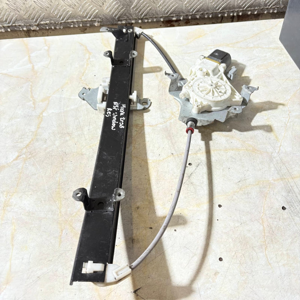 NISSAN MK1 1.1 PETROL WINDOW MOTOR PASSENGER FRONT UNIT 2008