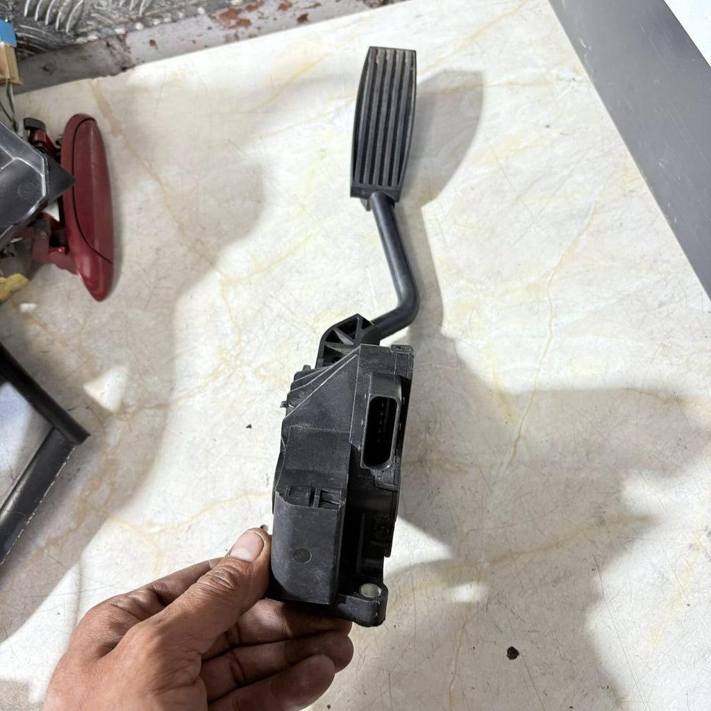 Fiat Grande Punto Punto Evo 2006-2018 RHD Accelerator Throttle Pedal 55702021
