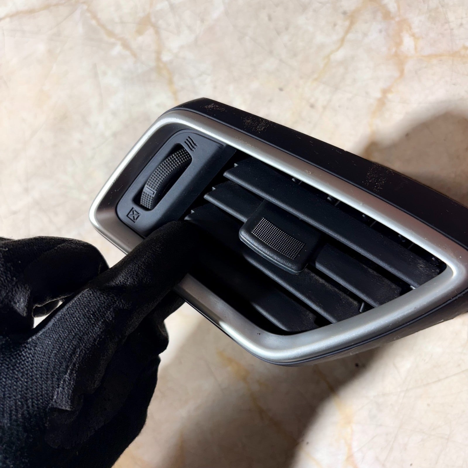 Nissan Qashqai DASHBOARD AIRVENT FRONT LEFT SIDE/NSF 2014-2021 3049-0001