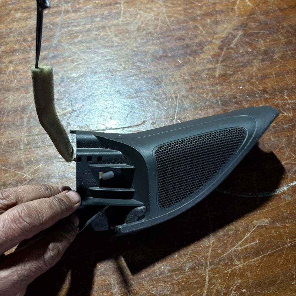 VW Golf MK6 2008-2013 Front Left Passenger Side Door Tweeter Speaker 5K0837985