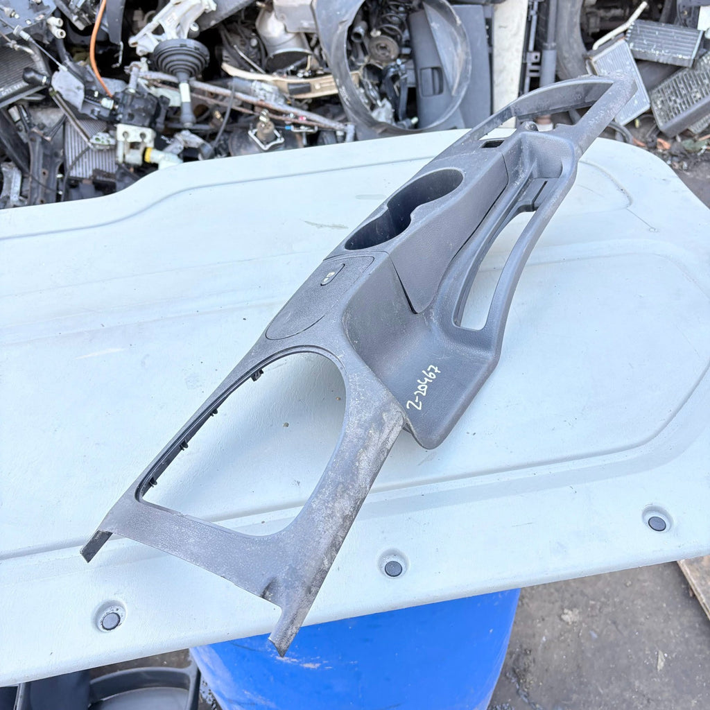 Nissan Qashqai 2004 Centre Console Arm Rest Cup Holder 96910 Jd000