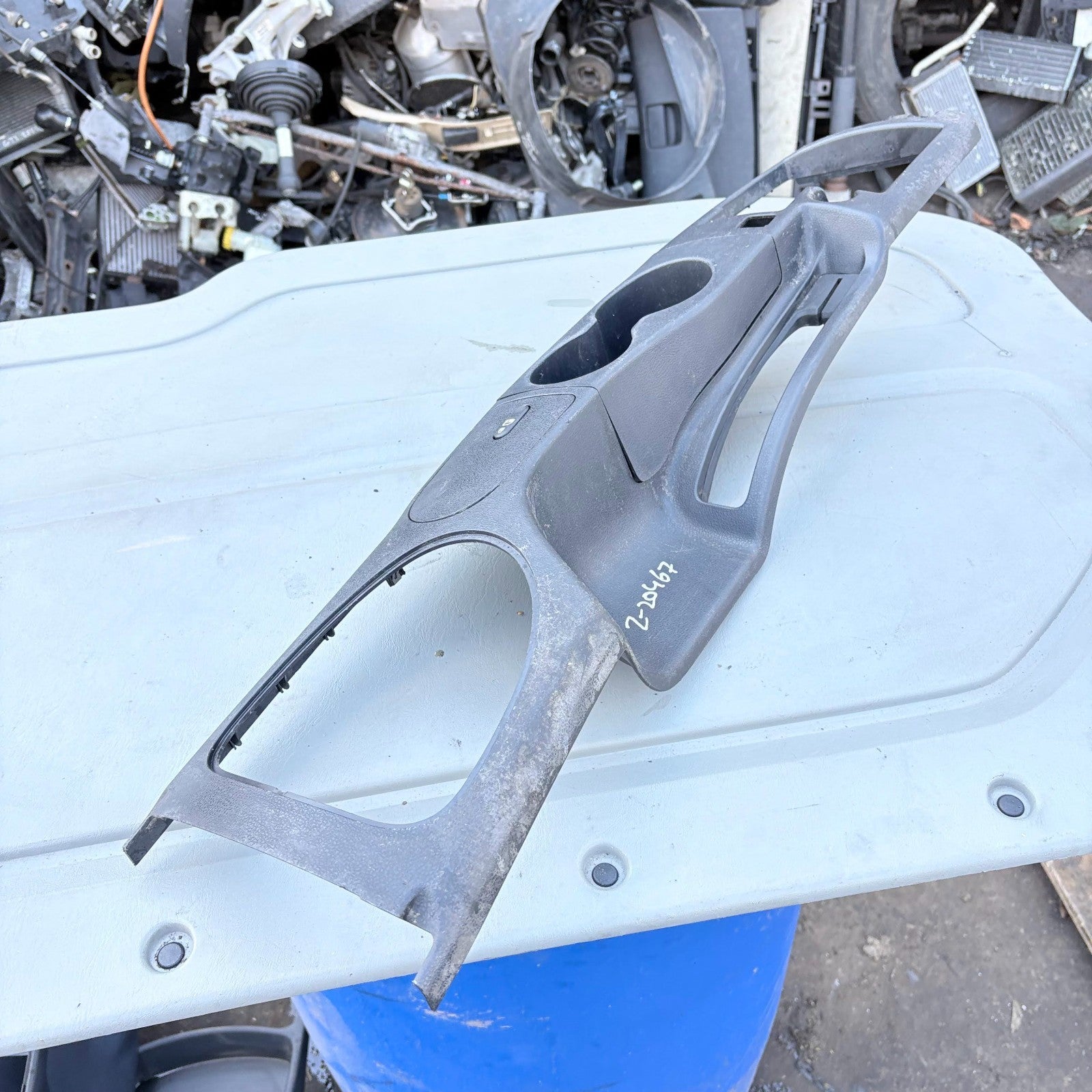 Nissan Qashqai 2004 Centre Console Arm Rest Cup Holder 96910 Jd000