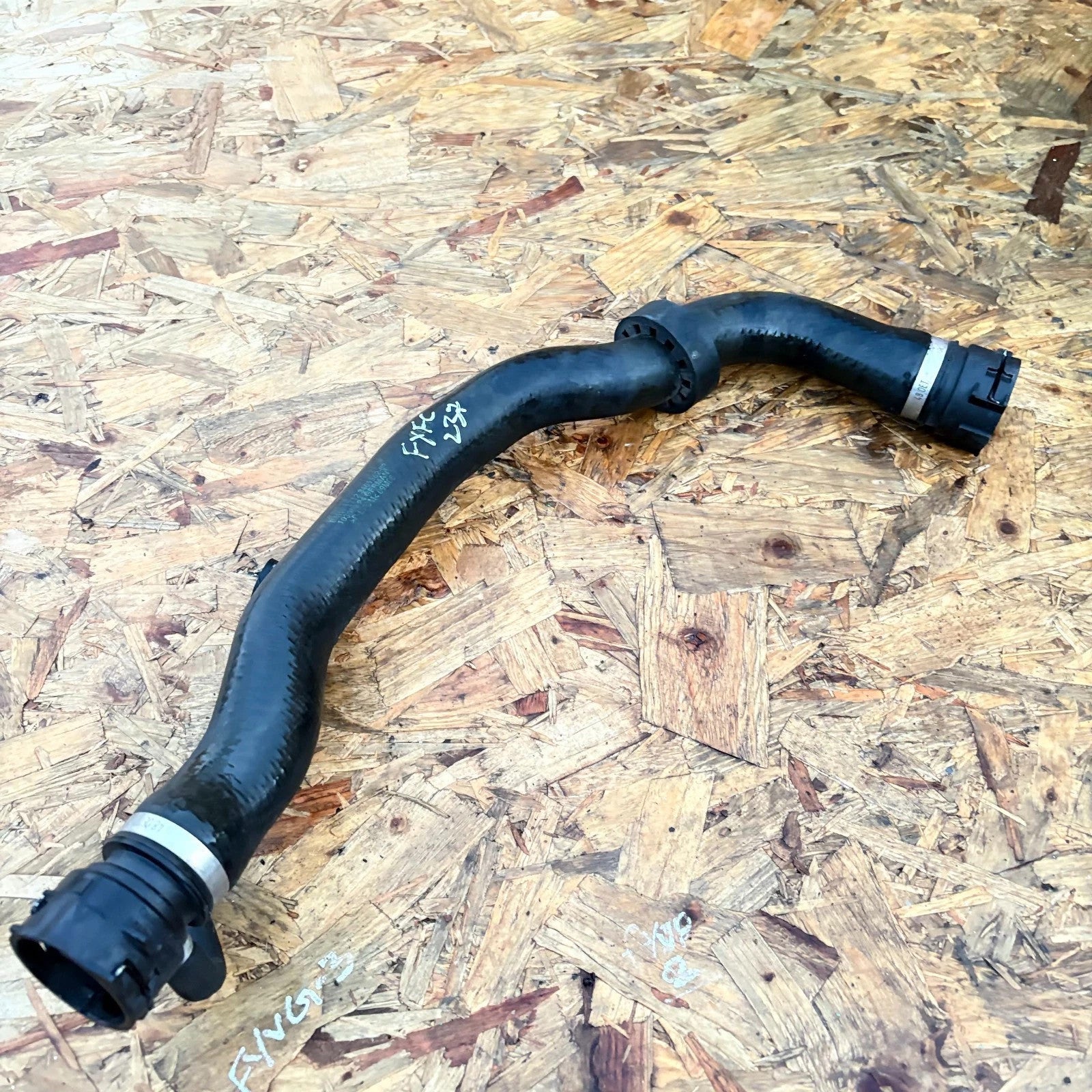 BMW X5 E53 2000?2006 Engine Coolant Radiator Pipe Hose 10305924