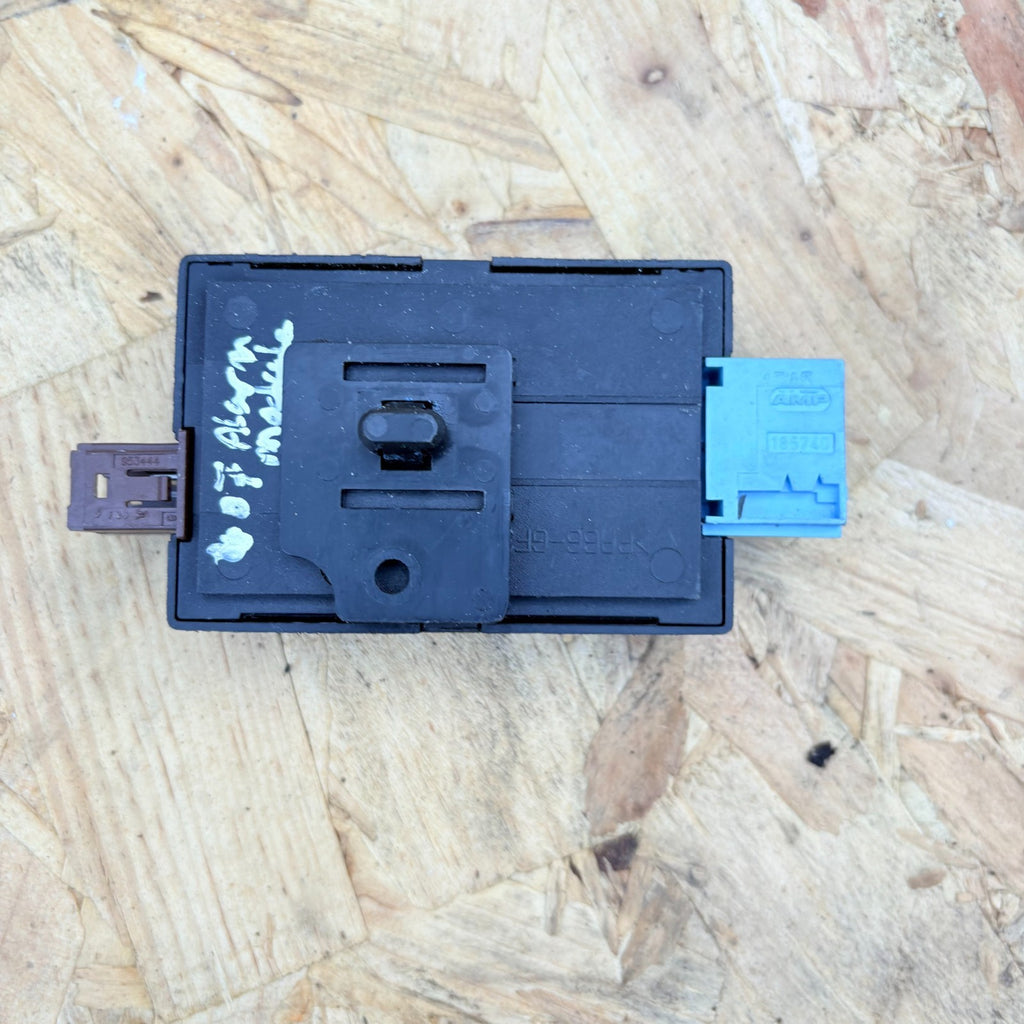 PEUGEOT 407 2004-2011 ANTI THEFT ALARM CONTROL MODULE UNIT 9657384680