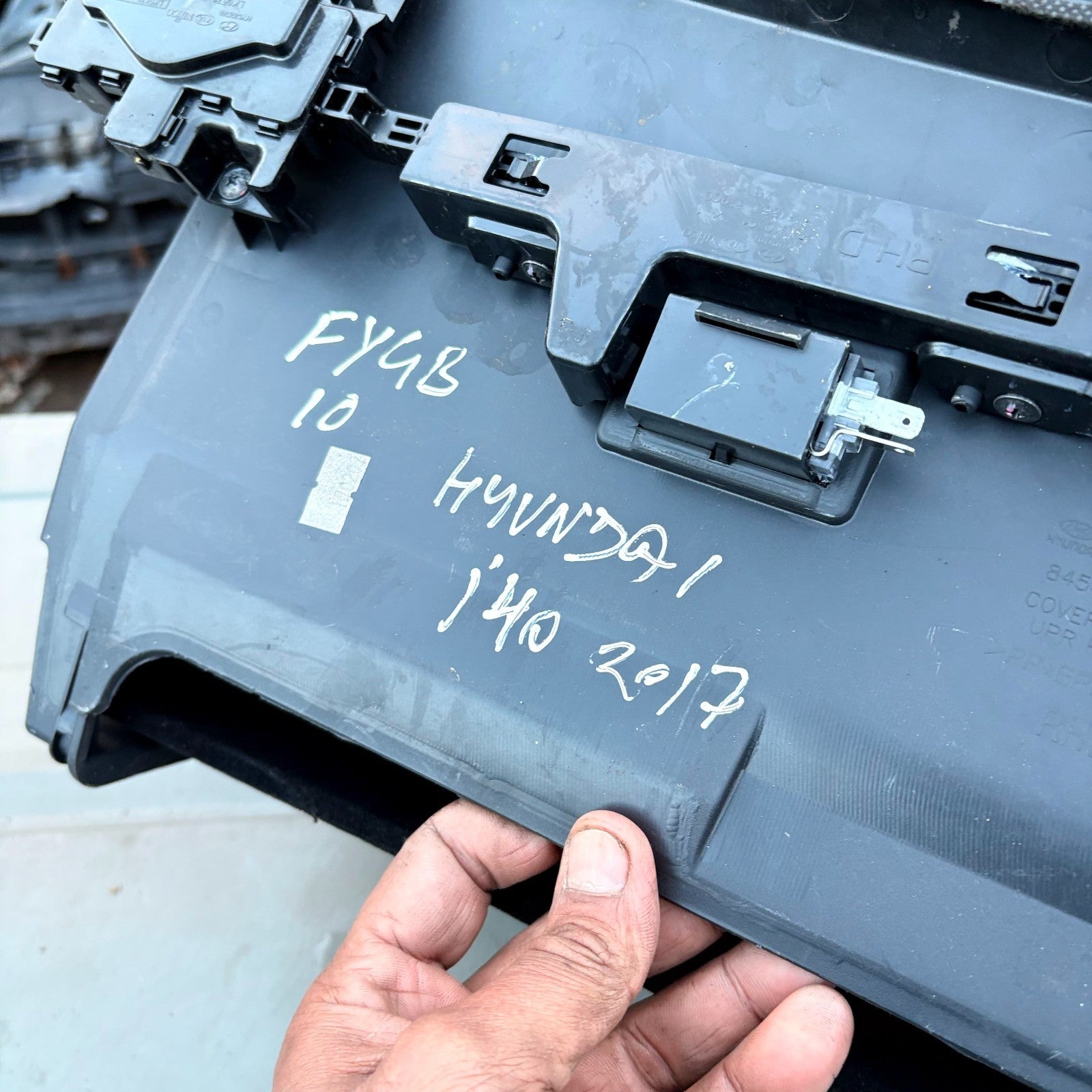 Hyundai i40 Tourer Estate 2011-2019 Glove Box Compartment RHD 84543-3Z900