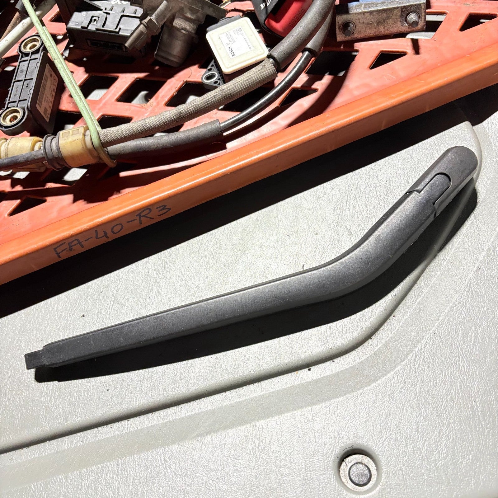 HYUNDAI i10 MK1 07-13 Rear Boot Tailgate Windscreen Wiper Arm 988110X000