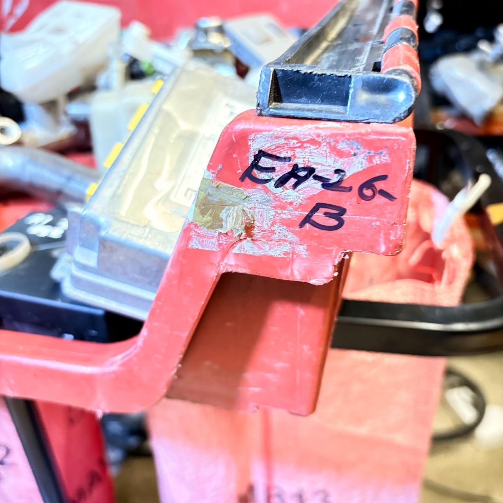 Mercedes-Benz C CLASS 2003 Right front door window regulator A2037202446
