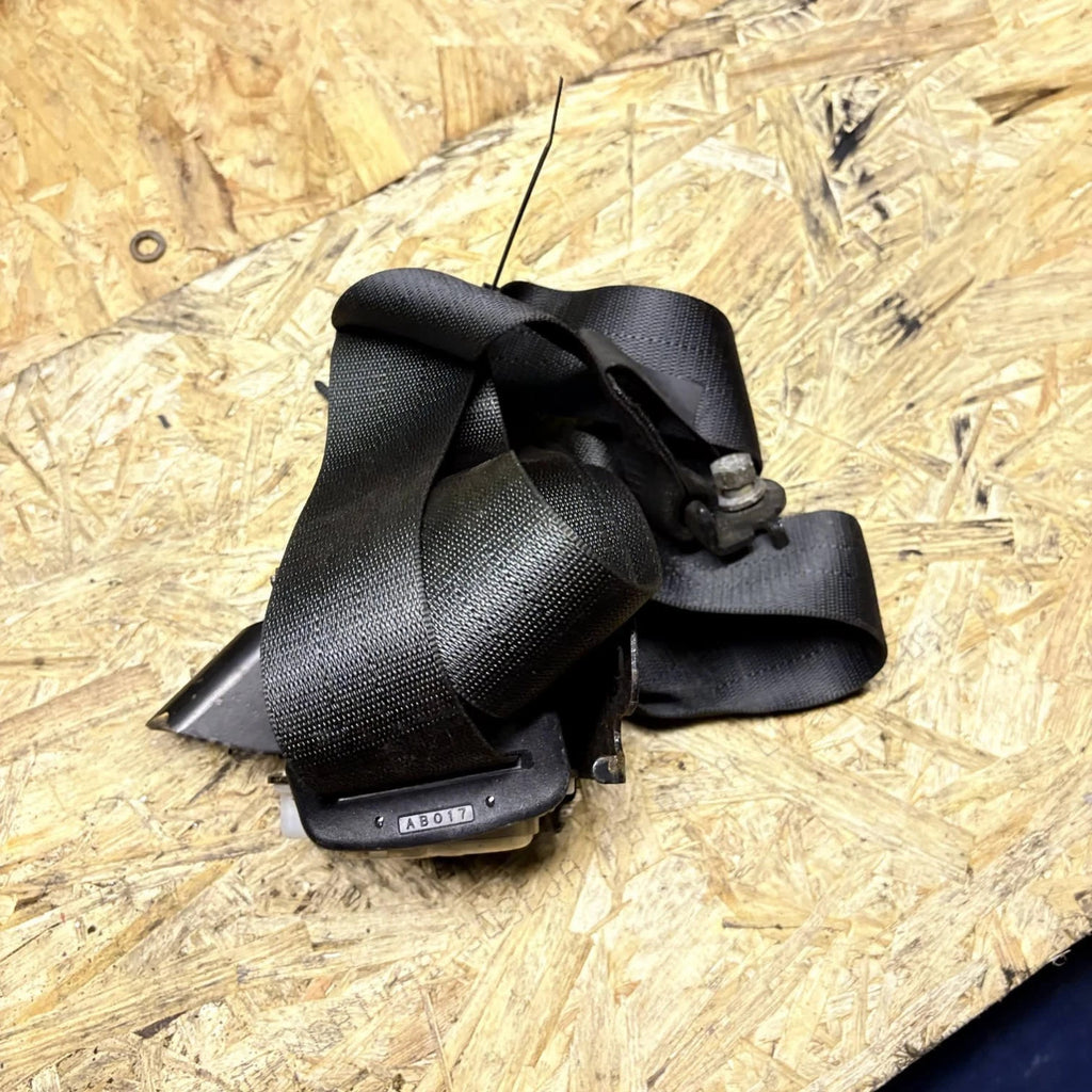 Honda Civic Mk7 2001-2005 EP2 EP3 3dr Rear Right Seat Belt Driver TE-AB0-EJ003