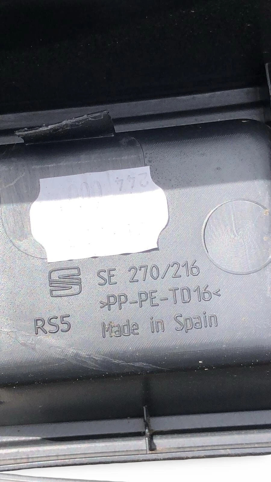 SEAT ARONA 2023 - On Centre Console Cup Holder Middle 6f2 863 243 c