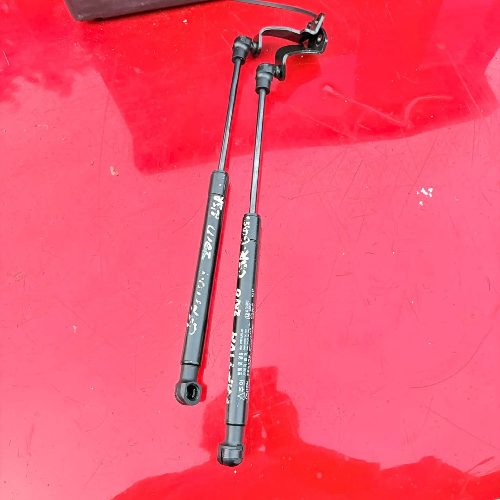 Chevrolet Captiva C100 2010-2013 2x Tailgate Glass Gas Struts 96861594