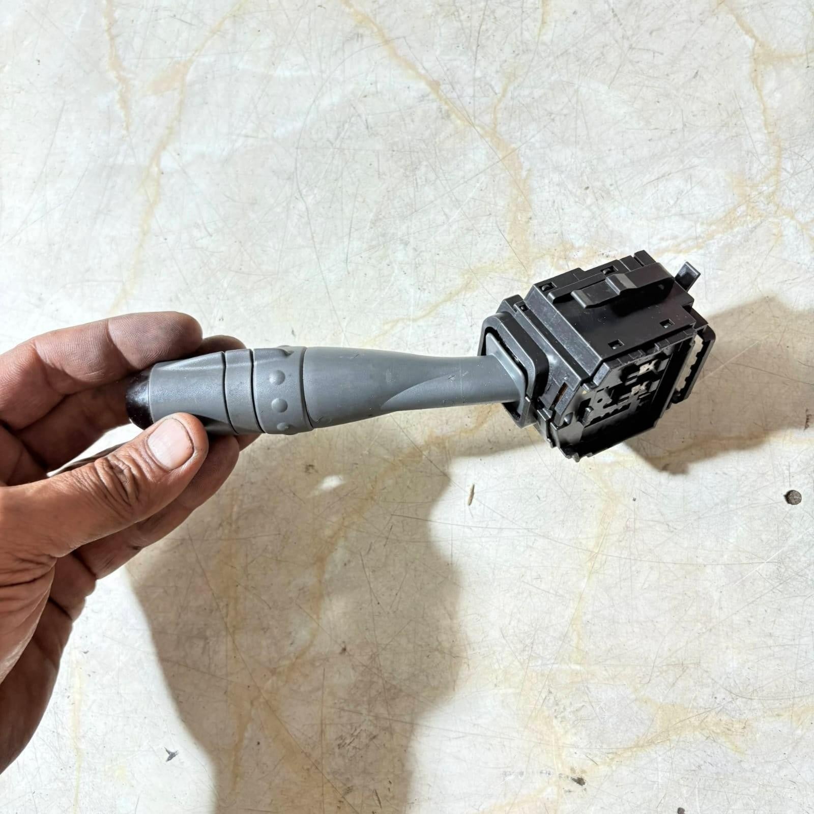 Smart Fortwo 2002-2007 SWITCH WIPER 17D714