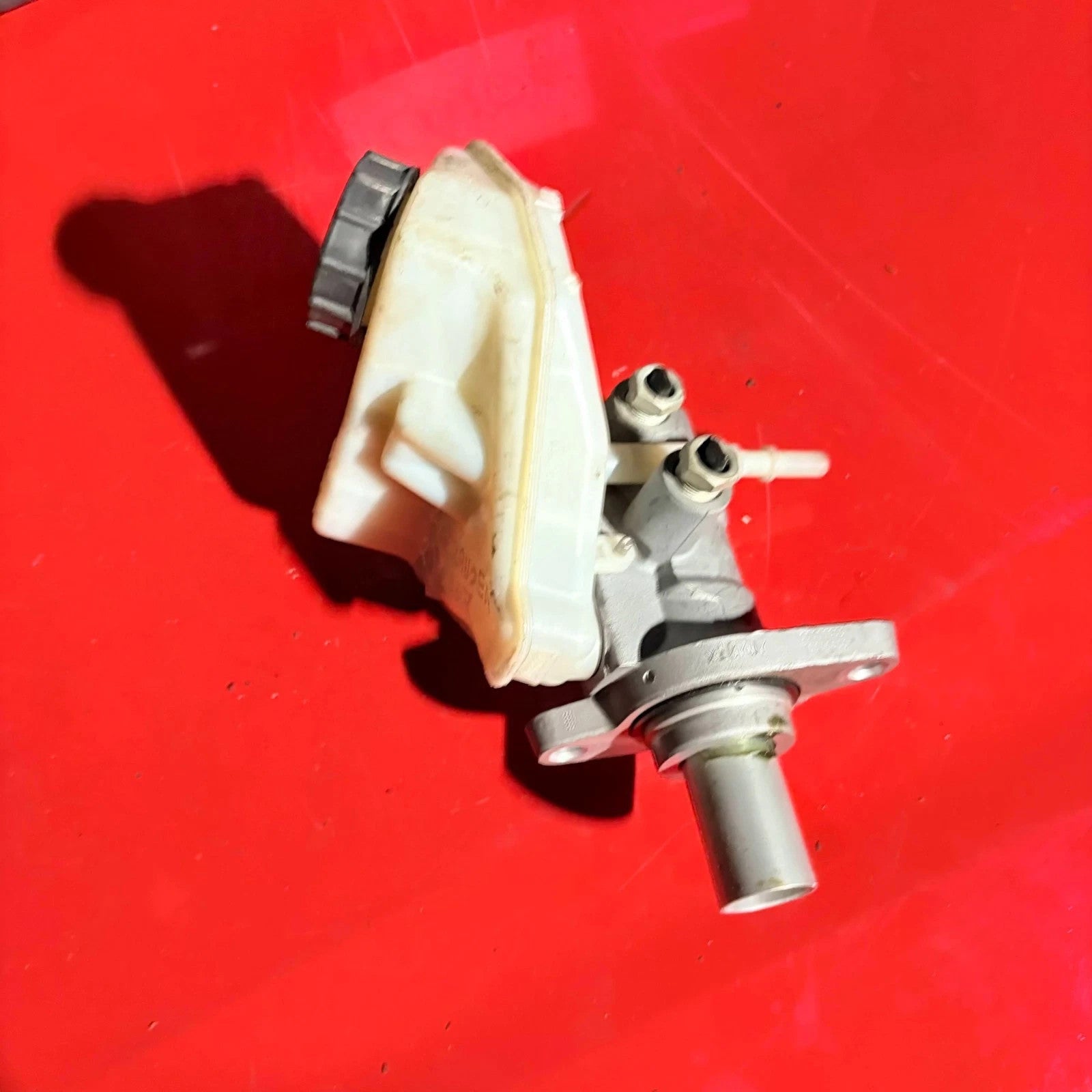 Land Rover Freelander 2 Brake Reservoir Master Cylinder 2006-2014 03.3508-8557.1