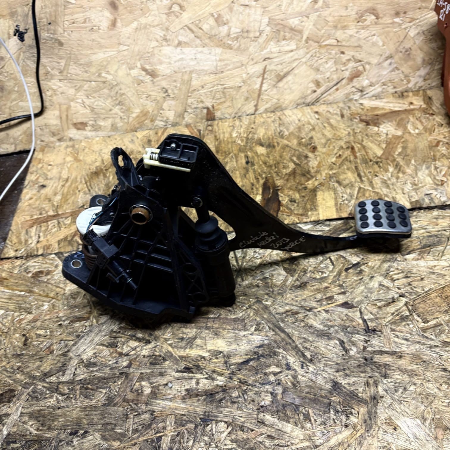 Mercedes W176 W246 C117 X156 Clutch Pedal+Master Cyl A2462900312 A2462900619