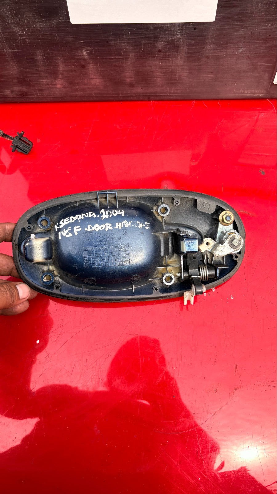 KIA SEDONA 2004 FRONT LEFT PASSENGER SIDE N/S/F EXTERIOR DOOR HANDLE K53A 59 410