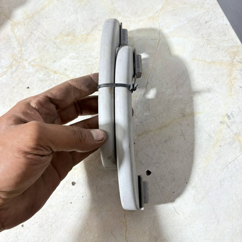 BMW E90 E91 E87 interior Roof Grab Handle M Sport Headlining Ceiling 9143516