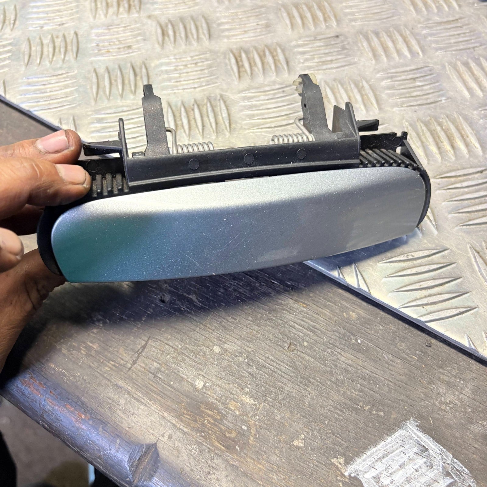 Audi A3 8P 2008-2013 Silver Outer Door Handle Non-Lock Side 4B0839885