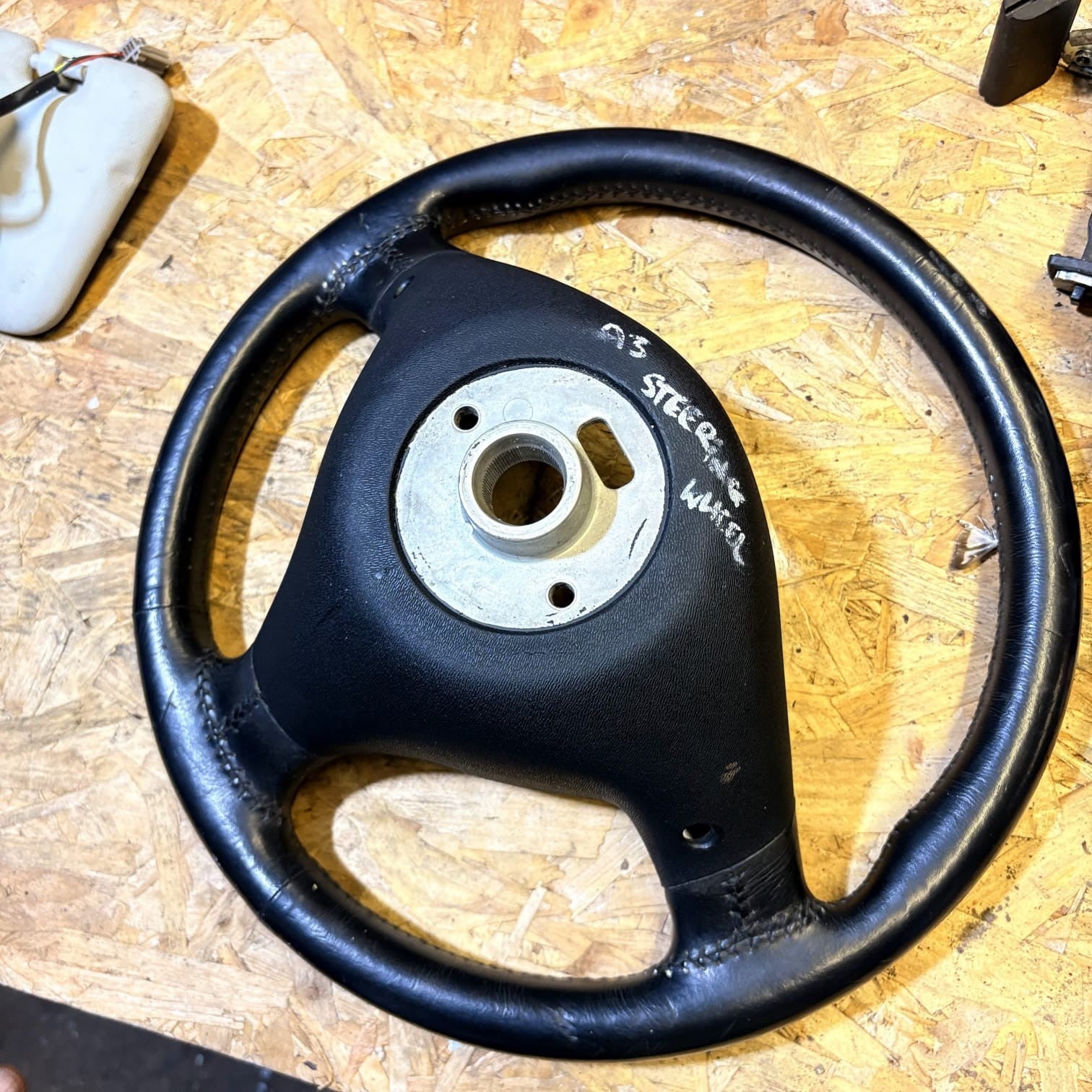 8L0124B steering wheel for AUDI A3 (8L) 242209
