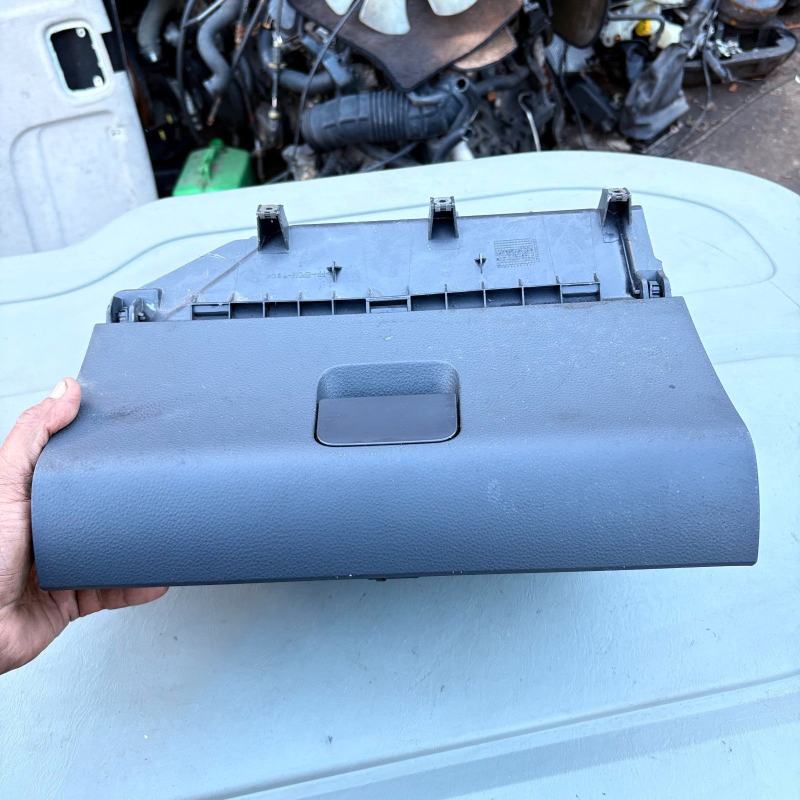 VOLKSWAGEN POLO 9N 2005-2009 MK4 GLOVE BOX. STORAGE COMPARTMENT 6Q2 857 101D