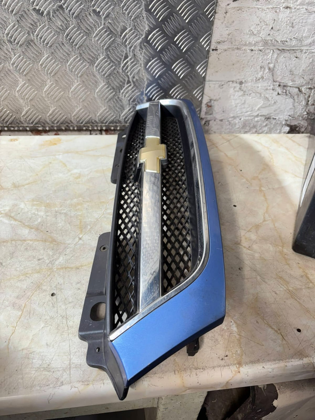 CHEVROLET CAPTIVA 2014 RADIATOR LOWER GRILL GRILLE CCOVER TRIM GMDAT 96 399 717