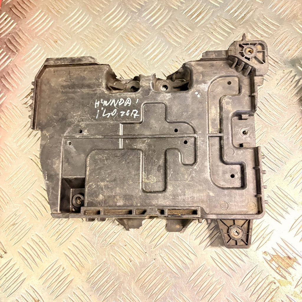 Hyundai I40 2011 to 2017 Battery Tray 371503Z000