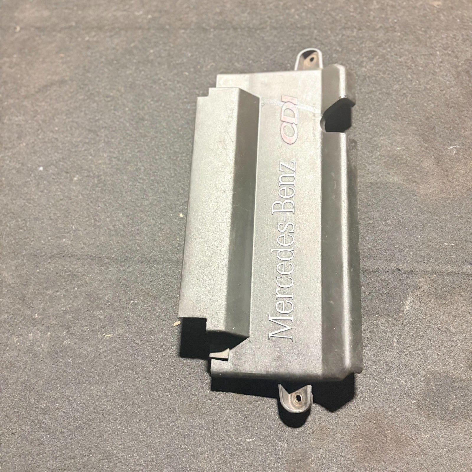 Mercedes-Benz Vito W638 1996-2003 Top Engine Cover Trim A6385240228