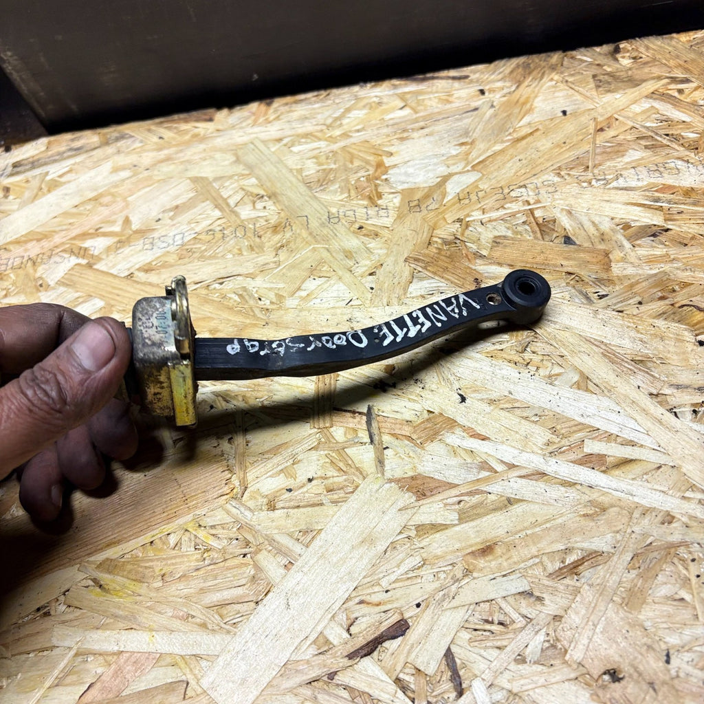NISSAN VANETTE PASSENGER FRONT LEFT SIDE DOOR CHECK STRAP