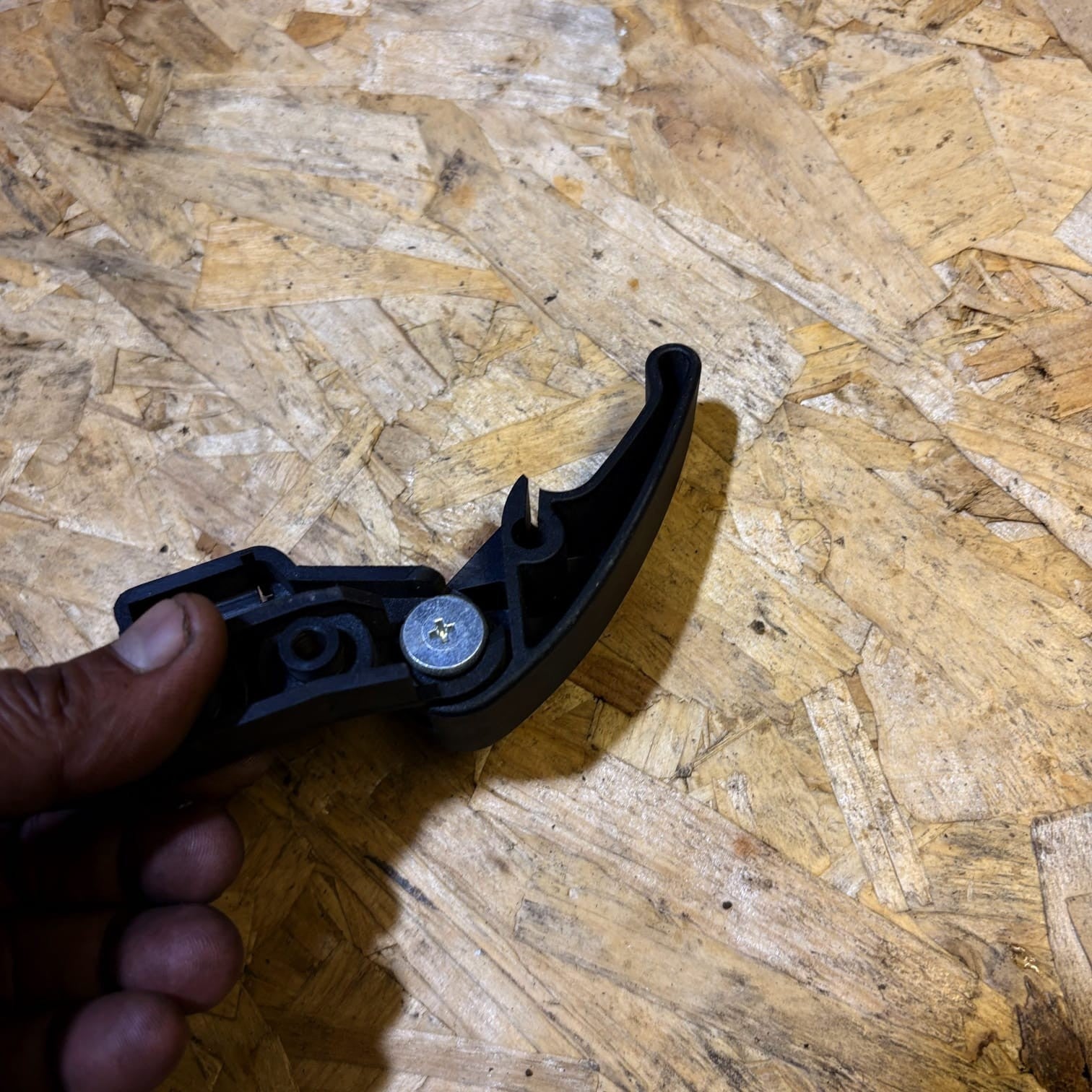 AUDI A3 8P FRONT BONNET LOCK CATCH RELEASE HANDLE 1H2823533 1H2 823 533