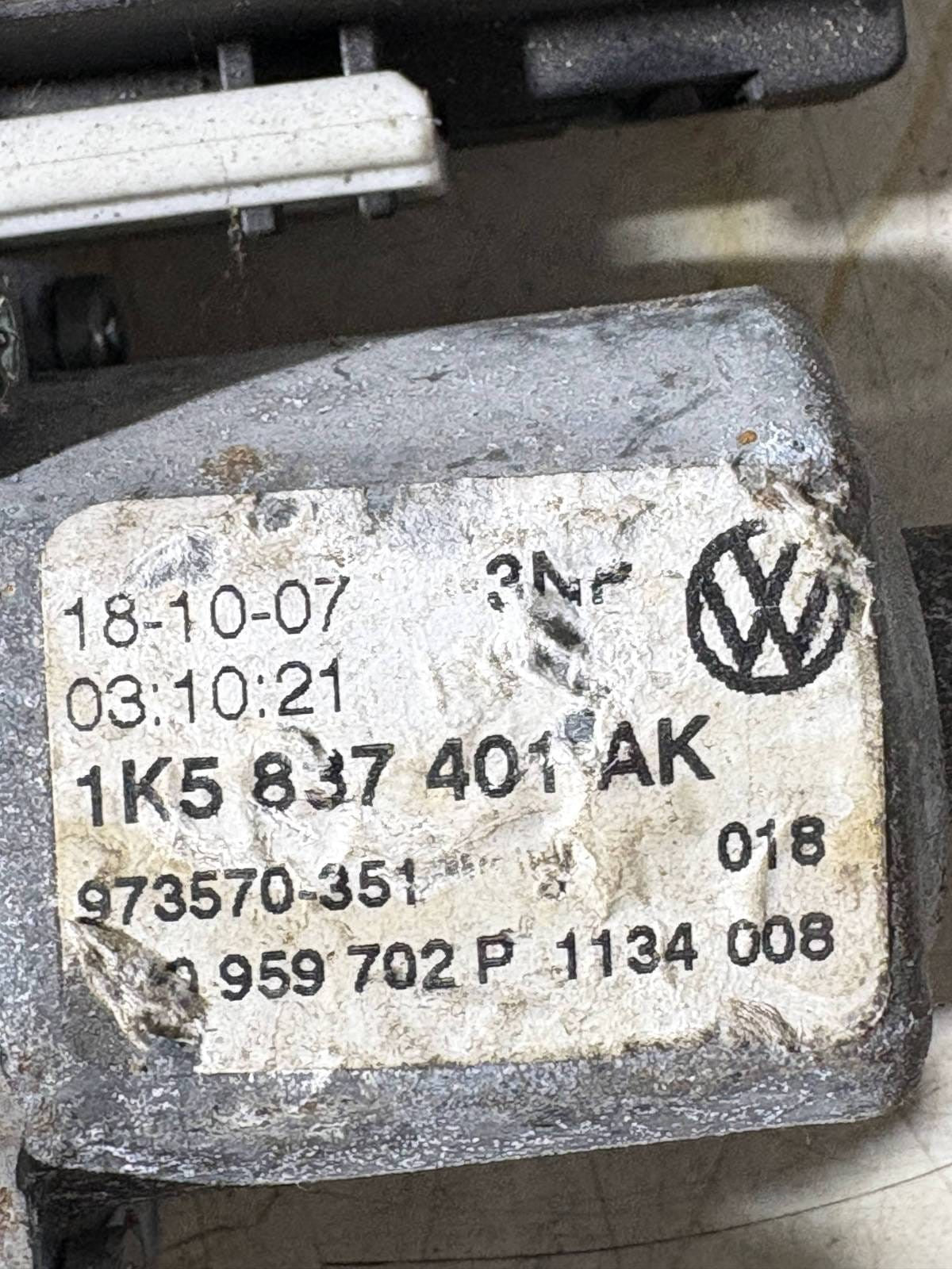 VOLKSWAGEN GOLF WINDOW MECHANISM FRONT LEFT NSF 0130822229 1K0959792L