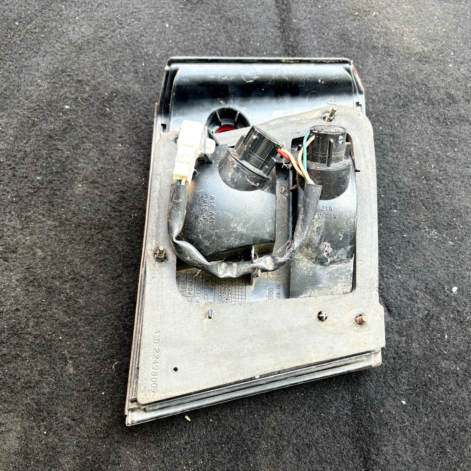 TOYOTA CARINA E MK6 T19 92-97 HATCHBACK INNER REAR RIGHT DRIVER SIDE TAIL LIGHT