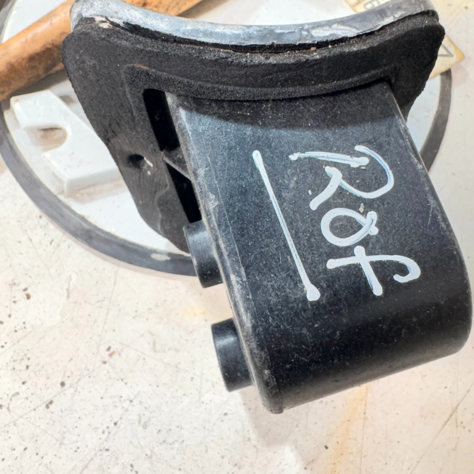 MERCEDES VITO VIANO W638 2.2 CDI INTAKE INLET MANIFOLD A6110903582 2002