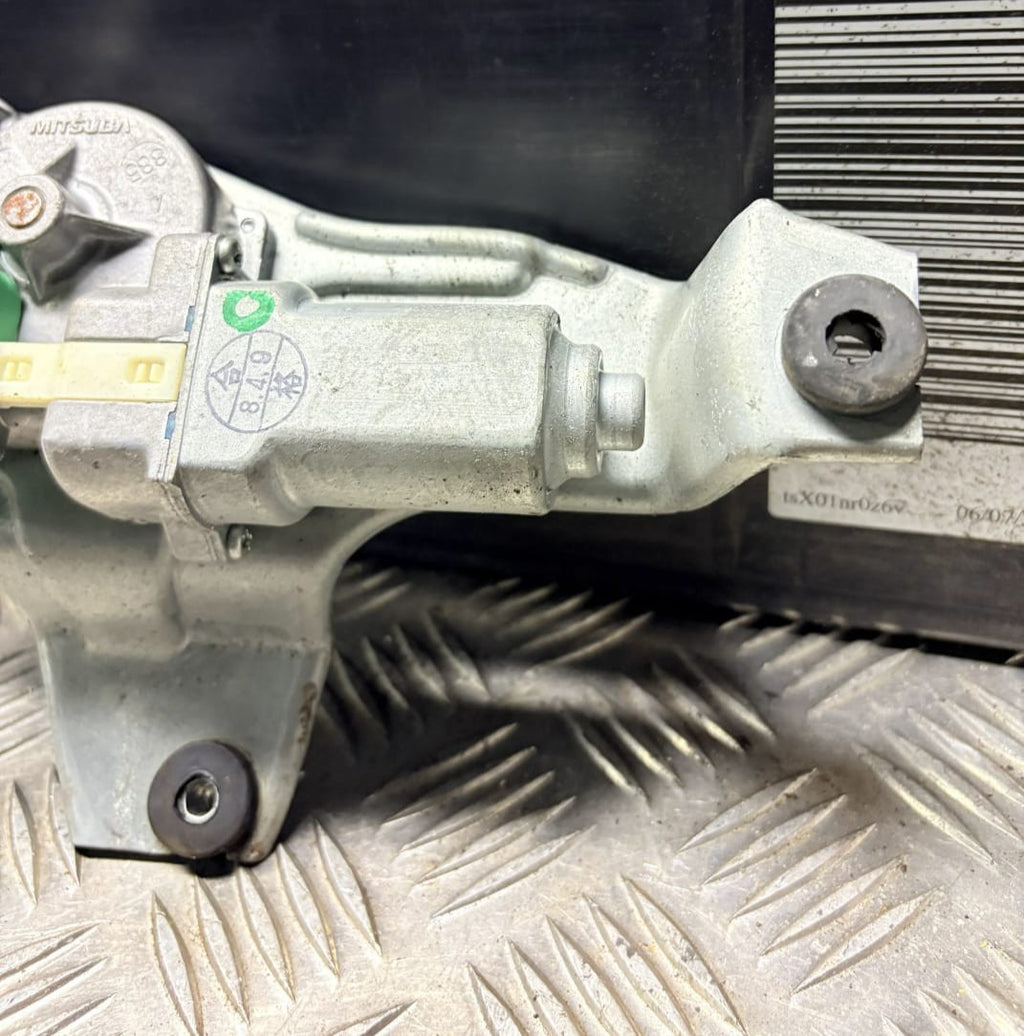 MITSUBISHI OUTLANDER MK2 2007-2012 REAR WINDSCREEN WIPER MOTOR 33885