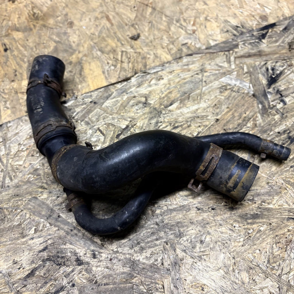 Skoda Fabia 1.2 Upper Radiator Hose Pipe 6Y0121049H 6Q0121108K 01-11