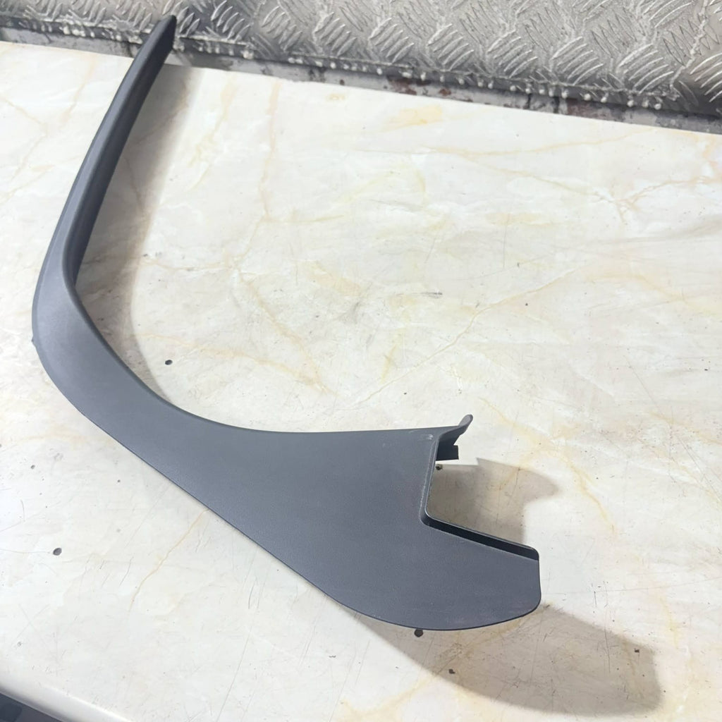 FORD FOCUS 2014 REAR DOOR SILL SCUFF UPPER MOULDING TRIM STRIP BM51-A254K07-ACW