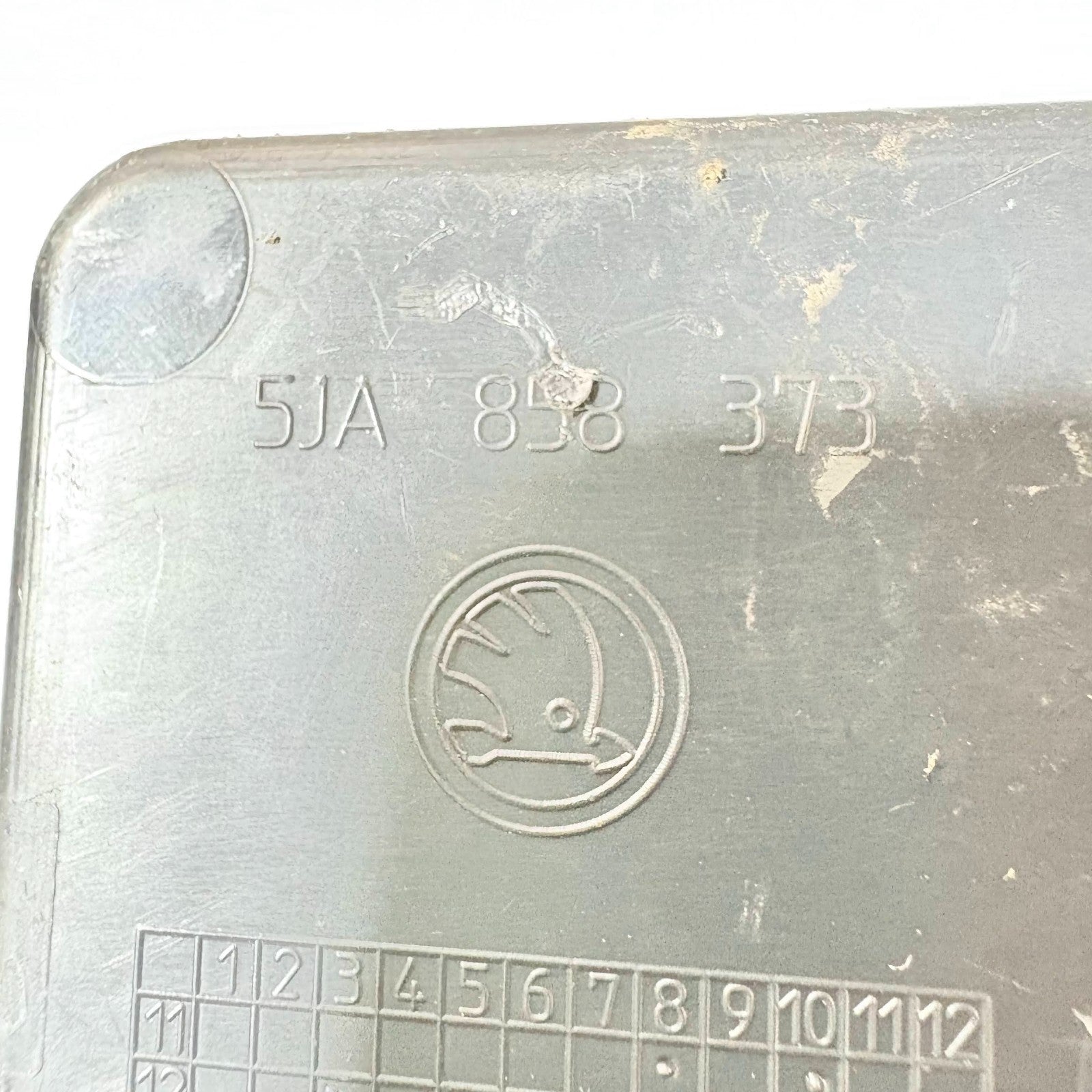 SKODA RAPID CENTRE CONSOLE STORAGE BOX 5JA858373 2012-2023