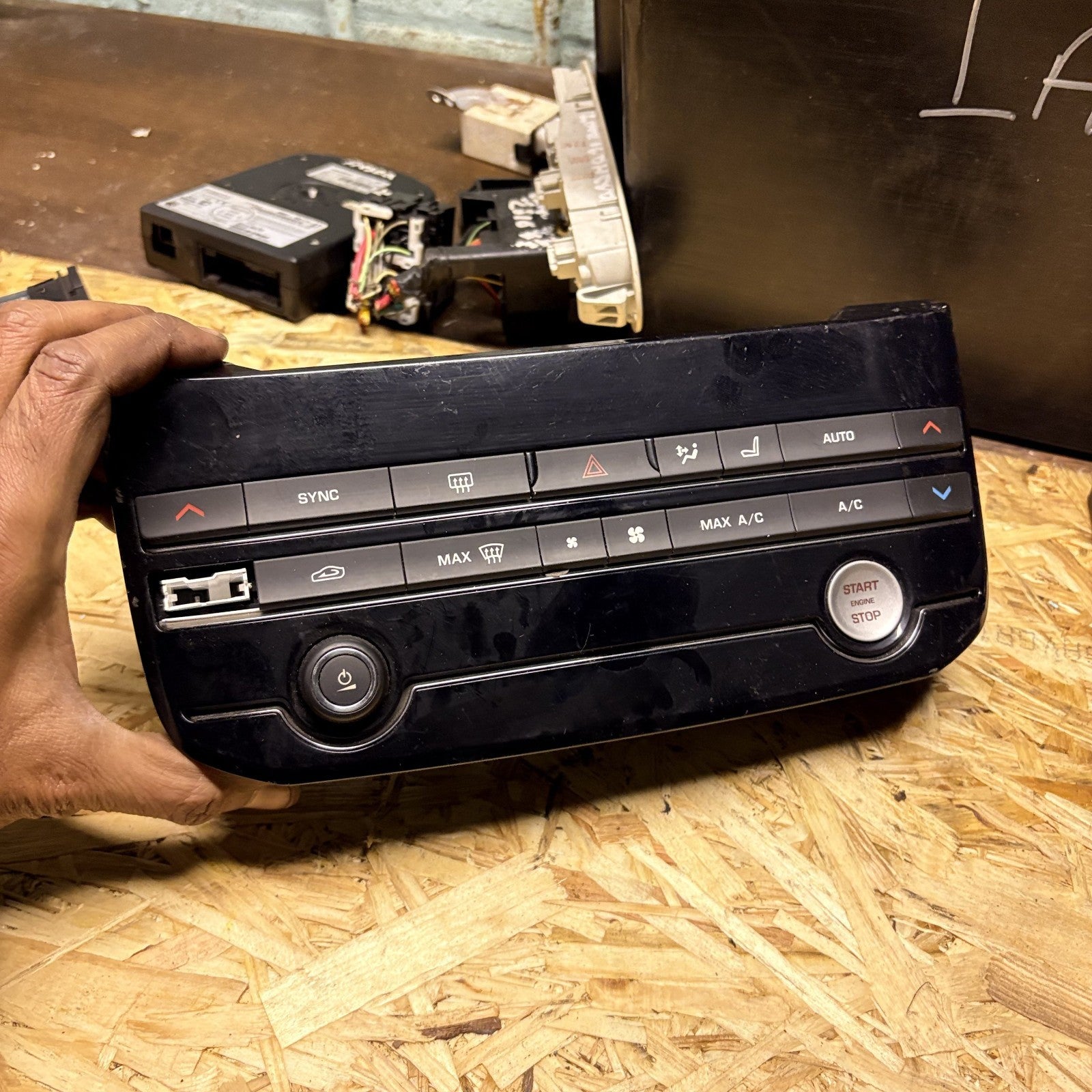 Jaguar XE XF F-Pace 2016-2017 Heater Climate Control Panel T2H5425 GX63-18C858-G
