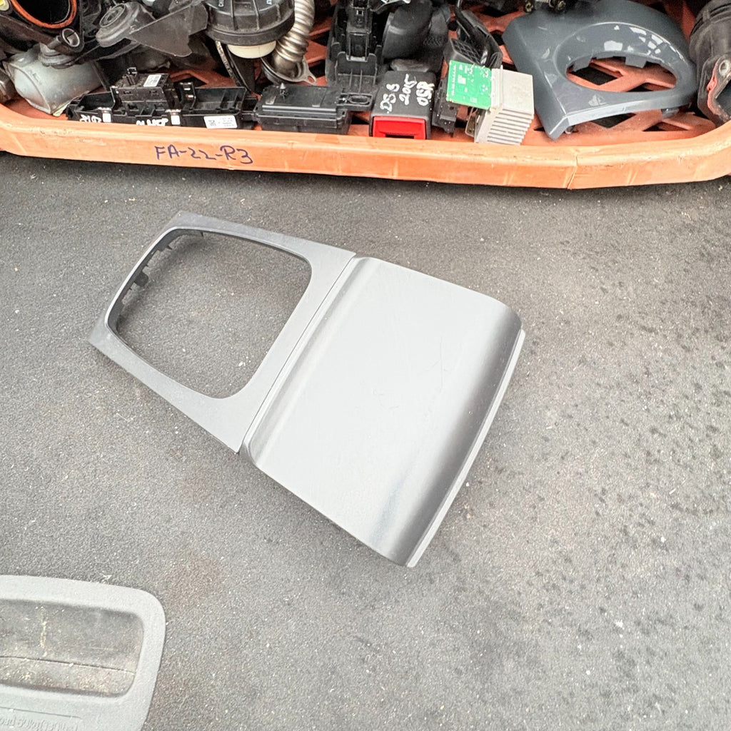 Skoda Fabia Gearstick surround with covered ashtray ZB-6Y0-857-951 2000-2007