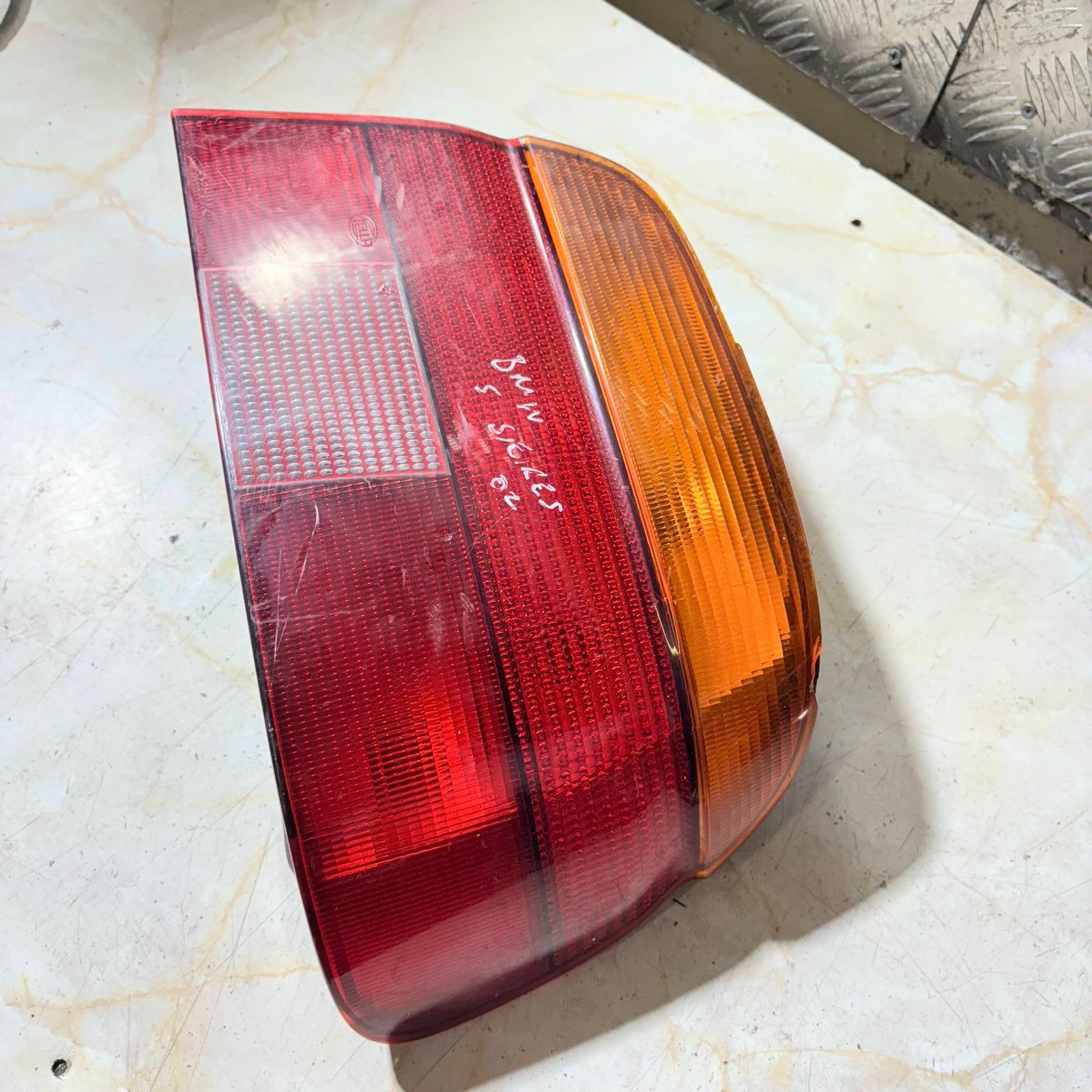 1998-2000 BMW 5 SERIES REAR TAILLIGHT LAMP