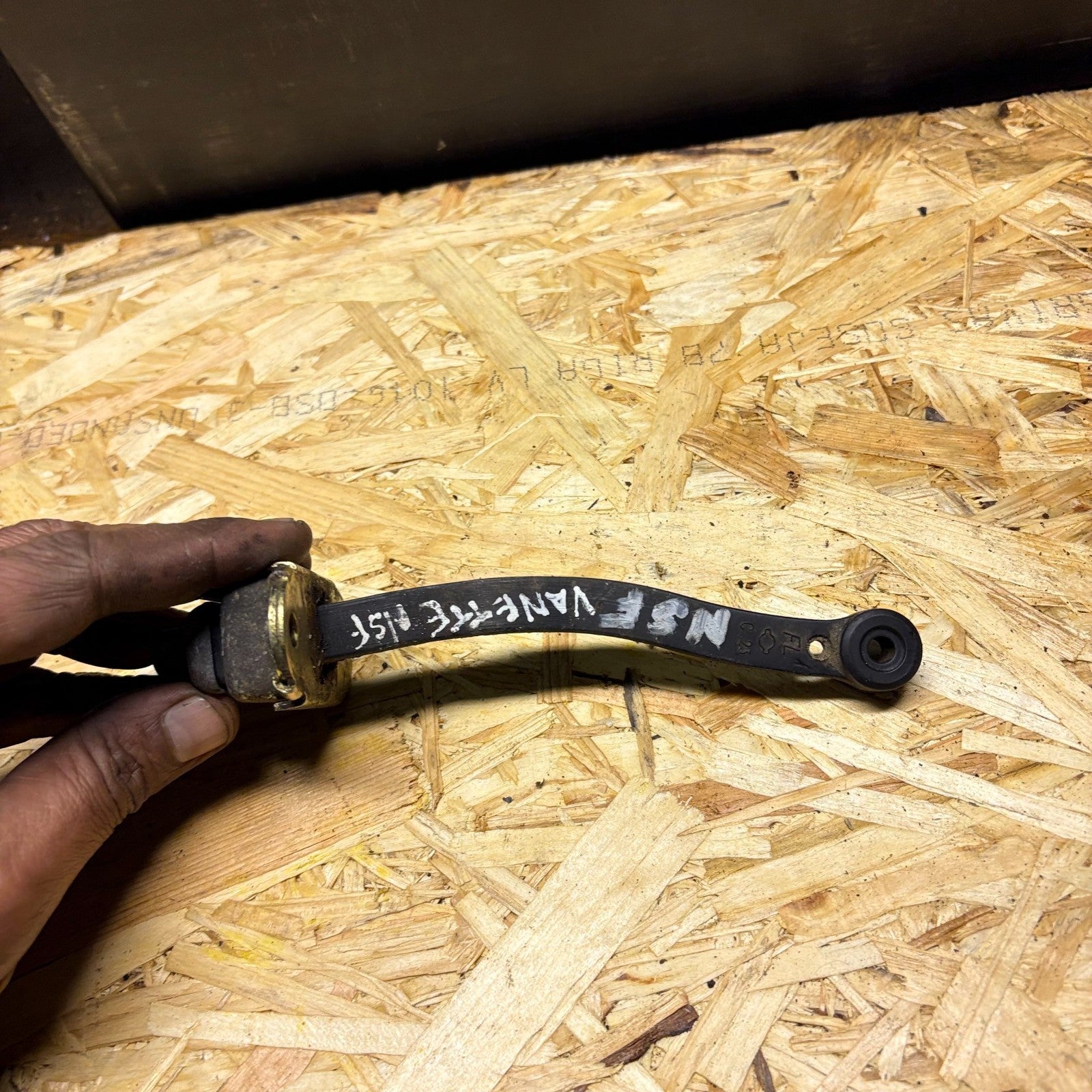 NISSAN VANETTE PASSENGER FRONT LEFT SIDE DOOR CHECK STRAP