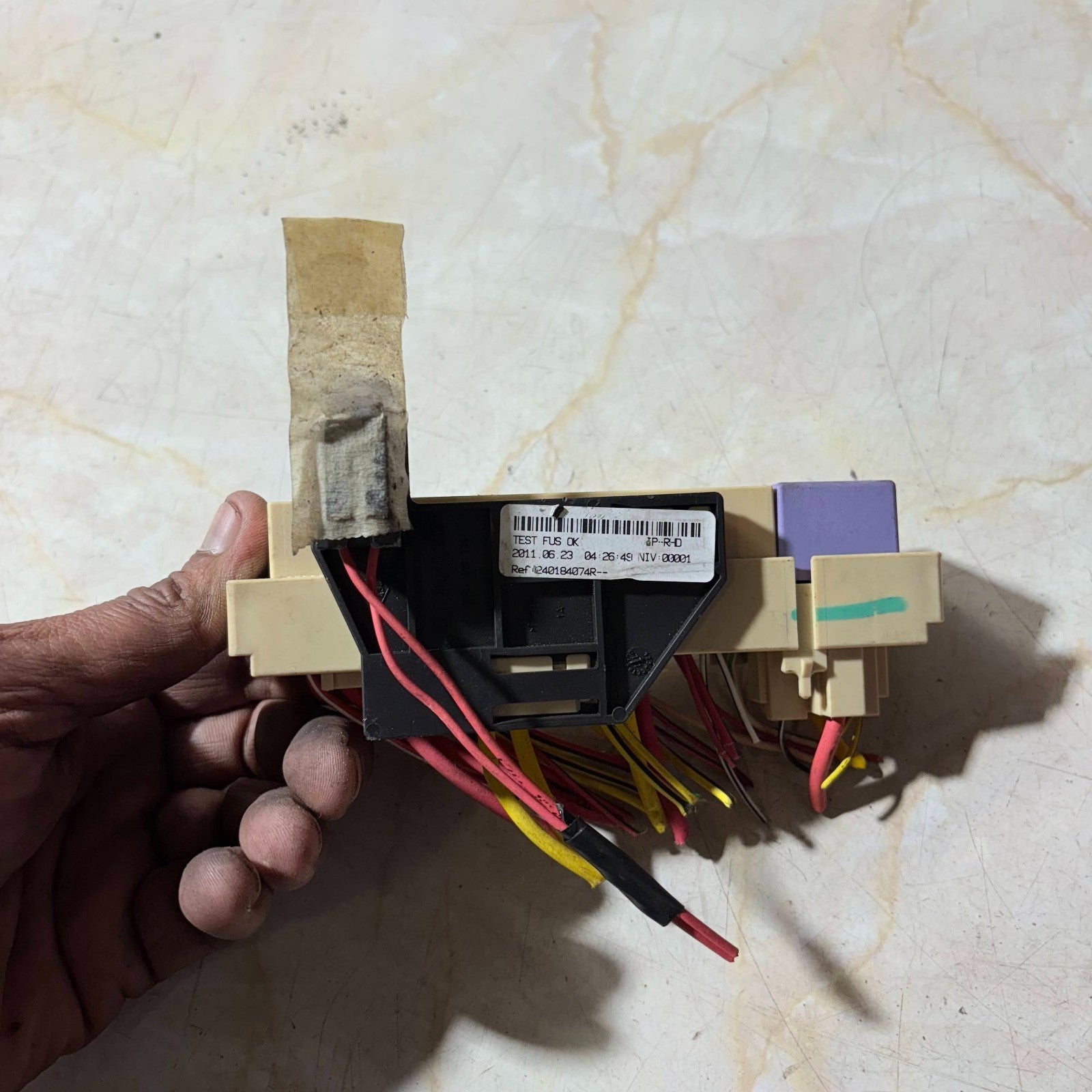 Renault Clio Mk3 2005-2012 Fuse & Relay Box Module
