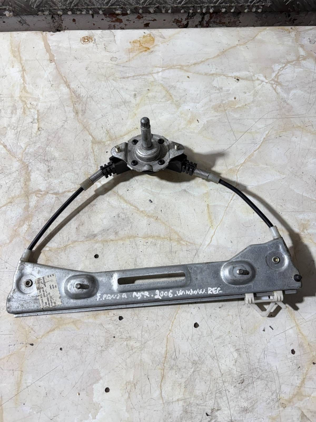 Fiat Panda Left Passenger N/S Rear Window Regulator Manual 46803654 2006