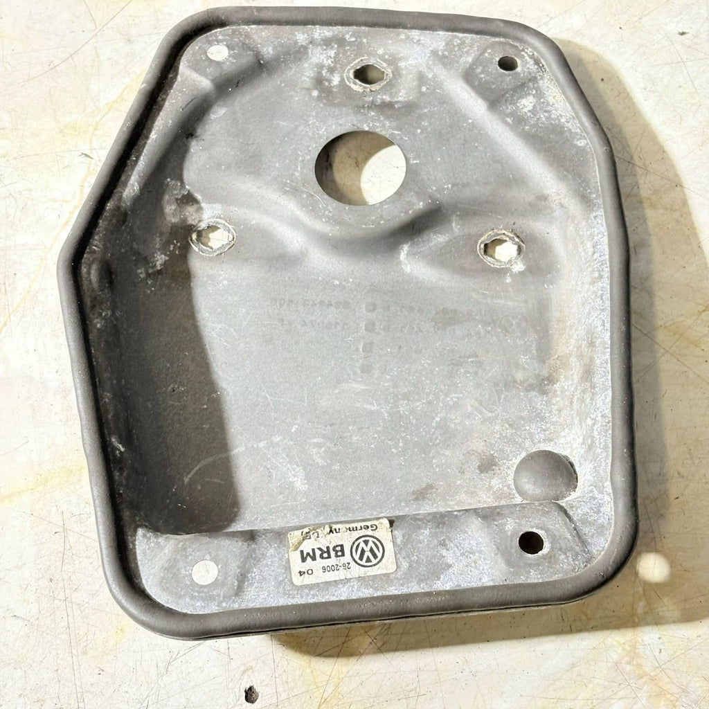 E038074023 Other car part for Volkswagen Golf UK2388584-96