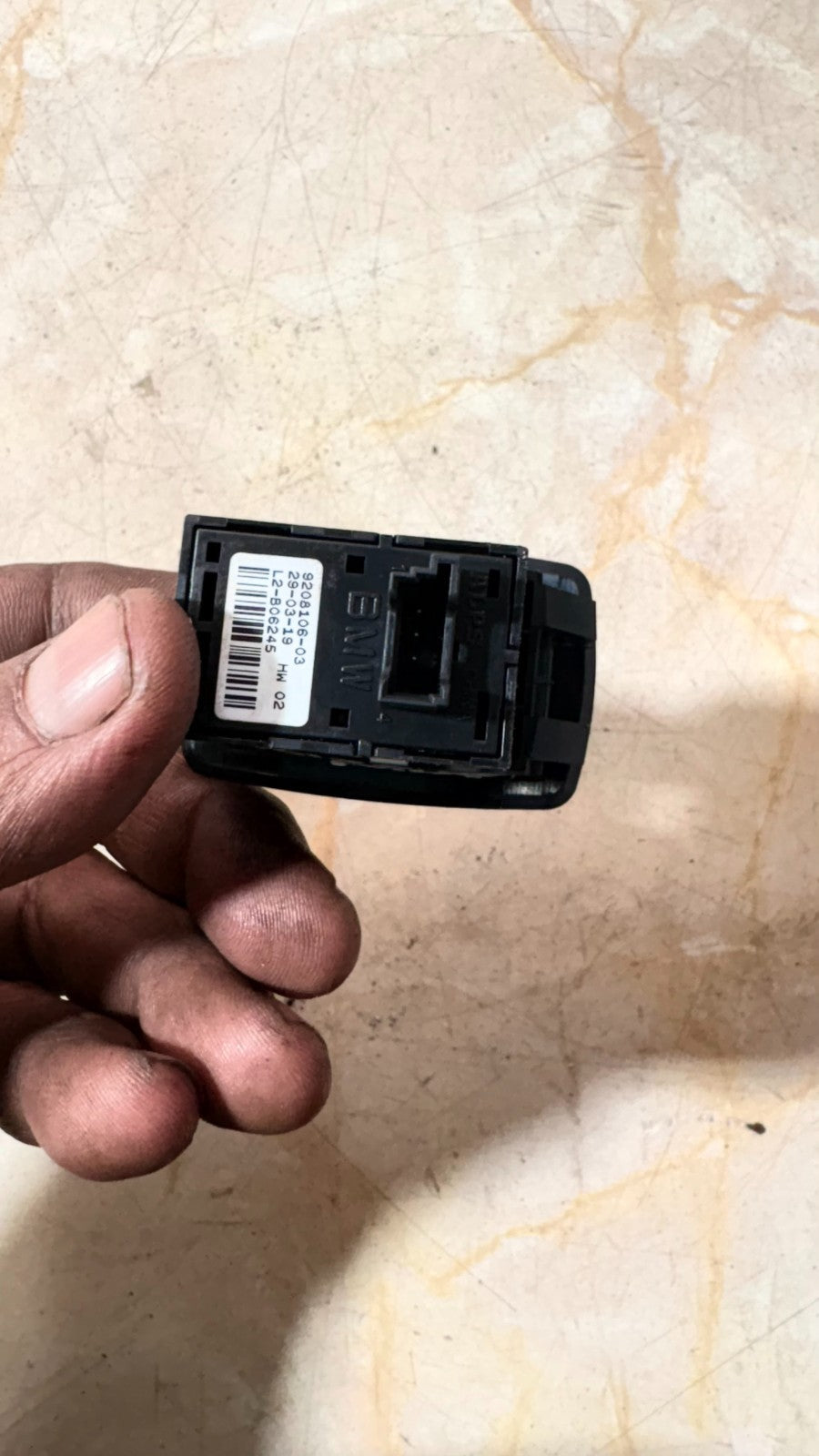 BMW 2019 WINDOW SWITCH DRIVER REAR RIGHT SIDE 9208106